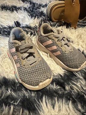 adidas Kids Gray Knit Sneakers with Pink Stripes